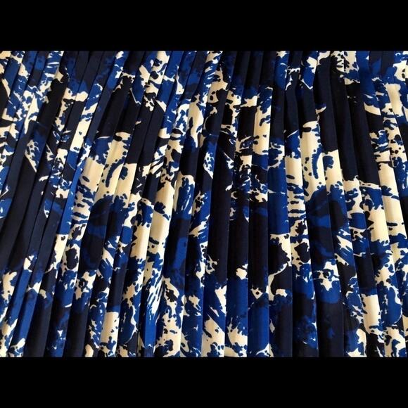 Piperlime Pleated Mini Skirt - Picture 8 of 8